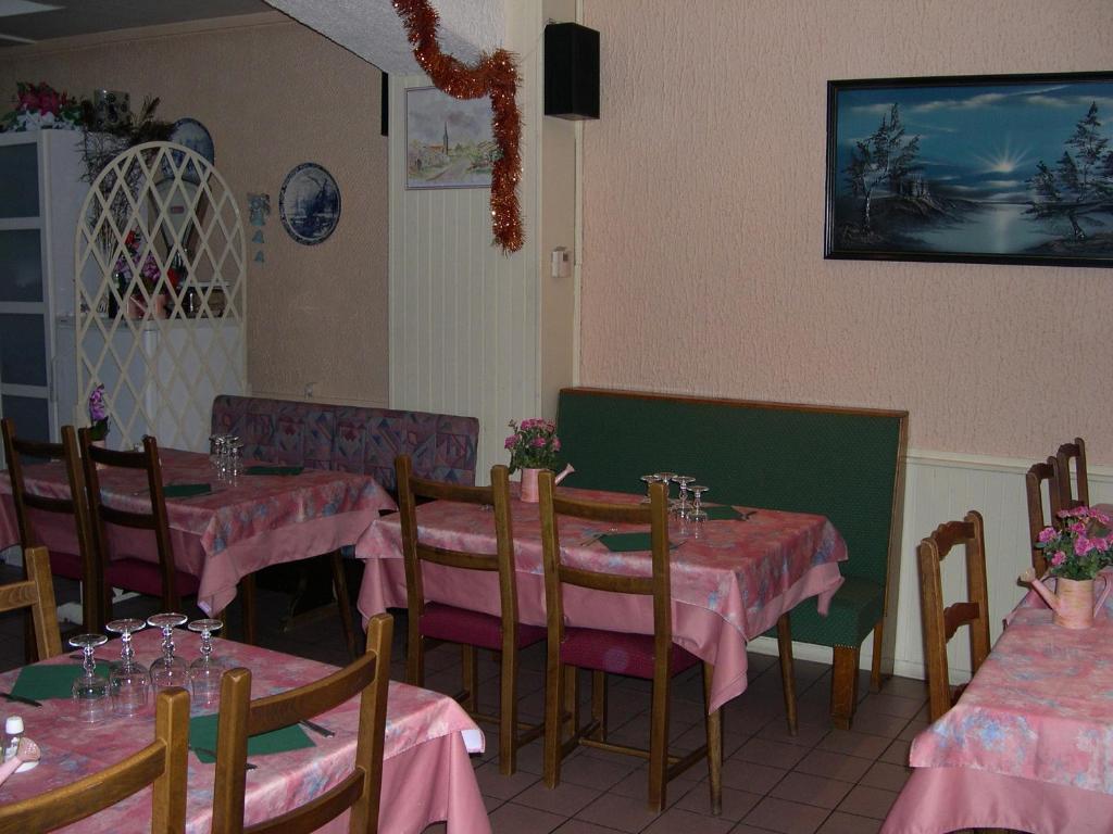 Hotel Restaurant De La Poste A Gérardmer Exteriör bild